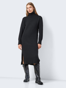 NOISY MAY Strick Kleid mit Rollkragen Lang Basic Dress Langarm Relaxed Fit Winter Herbst Casual NMVIOLA