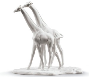 Casa Padrino Luxus Giraffen Figur / Skulptur Wei 28 x H. 27 cm - Wohnzimmer Dekoration aus Feinstem Spanischen Porzellan