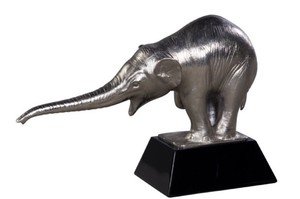 Casa Padrino Luxus Bronzefigur mit Holzsockel Elefant Silber / Schwarz 42 x 17 x H. 29 cm - Luxus Dekoration