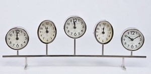 Casa Padrino Luxus Tischuhr Silber 64 x 6 x H. 24 cm - Dekorative Messing Uhr