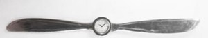 Casa Padrino Designer Wanduhr im Propeller Design Silber 165 x 4 x H. 17 cm - Luxus Deko Uhr