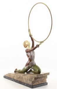 Casa Padrino Luxus Bronzefigur Hula Hoop Tnzerin mit Natursteinsockel Mehrfarbig 41,3 x 13 x H. 49,9 cm - Luxus Deko