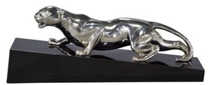 Casa Padrino Luxus Bronzefigur Puma Silber / Schwarz 60 x 17 x H. 20 cm - Elegante Dekofigur auf Holzsockel