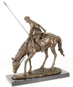 Casa Padrino Luxus Bronze Skulptur Soldat mit Pferd Bronze / Gold / Schwarz 43,9 x 15 x H. 43,2 cm - Deko Bronzefigur