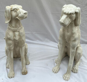 Casa Padrino Luxus Bronze Deko Skulpturen Set Hunde Antik Wei H. 70 cm - Bronze Deko Figuren - Wohnzimmer Dekoration - Garten Dekoration