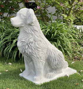 Casa Padrino Garten Deko Skulptur Labrador Hund Grau 67 x 36 x H. 84 cm - Elegante Garten Deko Stein Figur - Dekorative Tierfigur - Garten Deko Accessoires