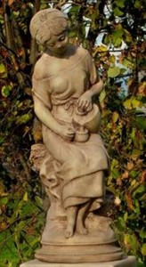 Casa Padrino Jugendstil Skulptur Melkerin Grau / Beige 24 x 24 x H. 62 cm - Gartendeko Steinfigur 
