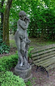Groe Casa Padrino Jugendstil Skulptur Frau mit Blume Antik Stil Grau 40 x H 140 cm Antikstil Grau  - Barock Gartendeko - Schwer und Massiv