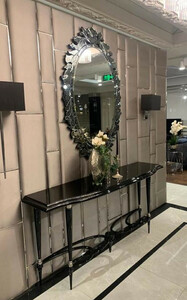 Casa Padrino Luxus Art Deco Konsole mit Wandspiegel Schwarz / Silber - Handgefertigter Massivholz Konsolentisch mit prunkvollem Spiegel - Luxus Art Deco Mbel