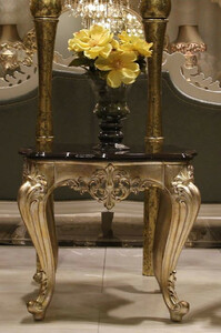 Casa Padrino Luxus Barock Beistelltisch Dunkelbraun / Gold - Prunkvoller handgefertigter Tisch im Barockstil - Barock Wohnzimmer Mbel