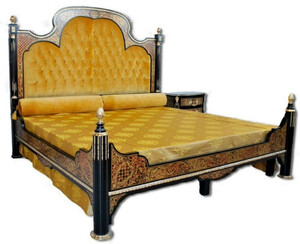 Casa Padrino Luxus Barock Boulle Doppelbett Schwarz / Rot / Gold / Silber 211 x 215 x H. 180 cm - Prunkvolles Massivholz Bett - Schlafzimmer Mbel - Hotel Mbel - Luxus Qualitt - Made in Italy