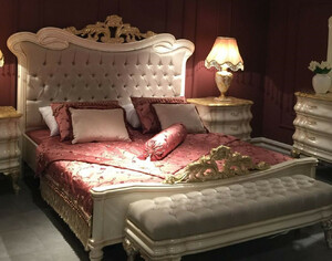 Casa Padrino Luxus Barock Doppelbett Grau / Wei / Gold - Prunkvolles Massivholz Bett mit Glitzersteinen - Barock Schlafzimmer Mbel
