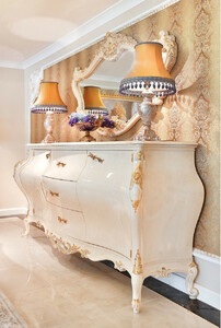 Casa Padrino Luxus Barock Kommode mit Wandspiegel Creme / Gold - Handgefertigter Massivholz Schrank mit elegantem Spiegel - Prunkvolle Mbel im Barockstil