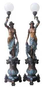 Casa Padrino Luxus Jugendstil Stehleuchten Set Damen Bronze / Mehrfarbig / Wei 60 x 60 x H. 234 cm - Prunkvolle Bronze Skulpturen mit Lampe - Barock & Jugendstil Bronze Stehleuhten