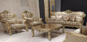Casa Padrino Luxus Barock Wohnzimmer Set Gold / Grn / Gold - 2 Barock Sofas mit Muster & 2 Barock Sessel mit Muster & 1 Barock Couchtisch - Barock Wohnzimmer Mbel