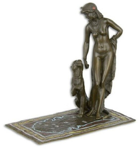 Casa Padrino Luxus Bronzefigur Kleopatra mit Panther Bronzefarben / Braun / Gold 17,1 x 10 x H. 16,8 cm - Elegante Dekofigur - Schreibtisch Deko