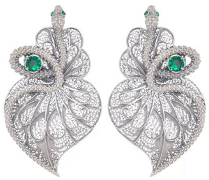 Casa Padrino Luxus Damen Ohrringe Schlange Silber / Grn - Elegante handgefertigte Sterlingsilber Ohrringe mit Edelsteinen - Luxus Damenschmuck