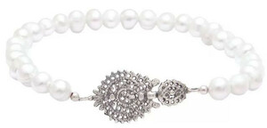 Casa Padrino Luxus Damen Perlen Armband Wei / Silber - Handgefertigtes Armband mit edlem Sterlingsilber - Eleganter Damen Armschmuck - Damenschmuck