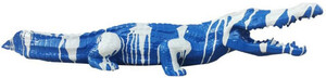 Casa Padrino Luxus Deko Skulptur Krokodil Blau / Wei 108 cm - Wetterbestndige Gartenskulptur - XXL Deko Skulptur - XXL Deko Figur - Tierfigur - Garten Deko - Luxus Deko Accessoires
