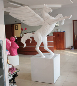 Casa Padrino Luxus Dekofigur Pegasus Pferd Wei 192 x H. 200 cm - Wetterbestndige Gartendeko Skulptur - Hotel & Restaurant Deko