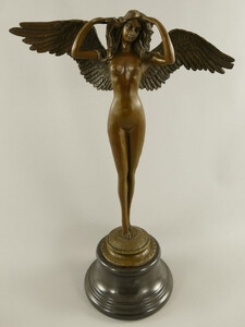 Casa Padrino Luxus Jugendstil Deko Skulptur Engel Bronze / Schwarz 38 x 20 x H. 57 cm - Bronze Figur mit Marmorsockel - Barock & Jugendstil Bronze Skulpturen