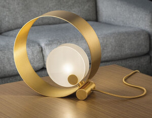 Casa Padrino Luxus Tischleuchte Gold / Wei 30 x 11 x H. 30 cm - Metall Schreibtischleuchte mit Glas Lampenschirm - Luxus Tischleuchten - Luxus Qualitt - Made in Italy