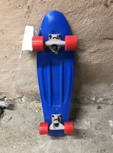RAM Oldschool Skateboard Plastik Cruiser Retro 70s Blau / Rot 27 inch - 1B Ware mit Lagerspuren