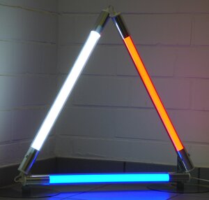 9258 LED Stab Leuchte DEL 3 x 10 Watt a 65 cm Farbig nach Wunsch 