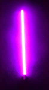 9773  LED Stab VISION 18Watt 123cm Endkappe Kabel wei Kunststoffrhre Pink 