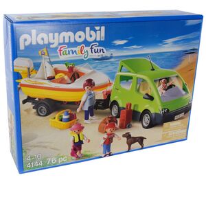 PLAYMOBIL Family Fun 4144 Familienausflug, Auto mit Boot und Zubehr 76tlg.