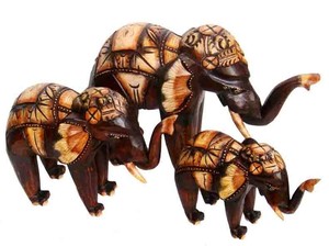 Elefant Bumbo, Holz-Elefant in 3 verschiedenen Gren