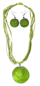 Set aus Hals-Kette und Ohrringen mit Muschel-Anhnger in vielen verschiedenen Farben