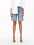 Jeansshorts mit f�nf Taschen und aufgerolltem Saum