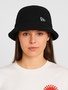 New Era Teddy Bucket Hat Weiches Winterdesign 