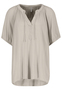 Luftige Viskosebluse mit V-Ausschnitt und Kurzarm