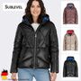 Steppjacke mit Kapuze und Rei�verschluss f�r k�hles Wetter