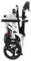 Faltbarer Transportrollstuhl aus Aluminium mit Sto�d�mpfern und Feststellbremsen  