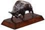 Casa Padrino Luxus Bison Bronzefigur Bronze / Braun 35 x 18 x H. 20 cm - Deko Figur mit Mahagoni Holzsockel