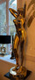 Casa Padrino Luxus Bronze Deko Skulptur Frau Gold 40 x 30 x H. 100 cm - Gro�e Bronze Skulptur - Gro�e Bronze Figur - XXL Bronze Figur - XXL Bronze Skulptur - Luxus XXL Deko Accessoires