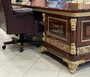 Casa Padrino Luxus Barock B�rom�bel Set Bordeauxrot / Braun / Gold - 1 Barock Schreibtisch & 1 Barock Chesterfield B�rostuhl mit edlem Kunstleder - Prunkvolle Barock B�rom�bel