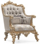 Casa Padrino Luxus Barock Wohnzimmer Sessel Silber / Grau / Gold - Handgefertigter Barockstil Sessel mit dekorativem Kissen - Luxus Wohnzimmer M�bel im Barockstil - Barock M�bel - Edel & Prunkvoll