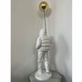 Casa Padrino Deko Skulptur Junge mit Luftballon Wei� / Blau / Gold H. 80 cm
