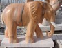 Casa Padrino Luxus Marmor Skulptur Elefant Beige / Wei� 150 cm - Garten Dekoaration 