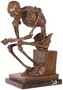 Casa Padrino Deko Bronzefigur Das denkende Skelett Bronze / Schwarz 16,8 x 13,1 x H. 24,6 cm - Bronze Skulptur - Dekofigur 