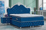 Casa Padrino Barock Doppelbett Royalblau / Wei - Prunkvolles Samt Bett mit Glitzersteinen und Matratze - Schlafzimmer Set im Barockstil