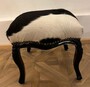 Casa Padrino Barock Fu�hocker Kuhfell Schwarz / Wei� - Barockstil Hocker - Barock M�bel