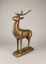 Casa Padrino Deko Figur Hirsch Gusseisen Bronzefarben H. 30 cm - Dekorative Tierfigur auf Sockel