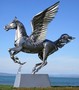 Casa Padrino Luxus Gartendeko Skulptur Pegasus Pferd mit Sockel Silber 288 x 175 x H. 305 cm - Lebensgro�e Edelstahl Figur - Luxus Gartenfigur 