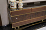 Casa Padrino Luxus TV Schrank Set Braun / Naturfarben / Grau / Gold - Wohnzimmer Sideboard mit 4 T�ren & TV R�ckwand - Wohnzimmer M�bel - Luxus M�bel - Luxus Einrichtung - Wohnzimmer Einrichtung