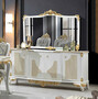 Casa Padrino Luxus Barock M�bel Set Wei� / Gold - 1 Barock Sideboard mit 4 T�ren & 1 Barock Wandspiegel - Prunkvolle Barock M�bel
